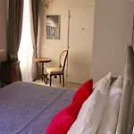 Navona Residenza De Charme Oda ve Kahvaltı 4*