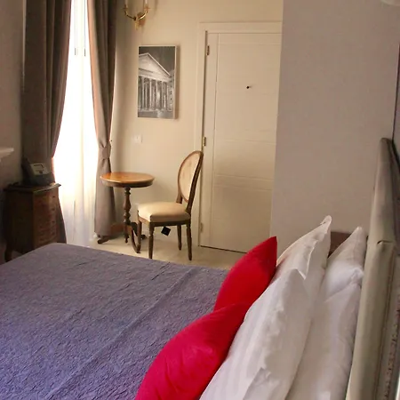 Navona Residenza De Charme Oda ve Kahvaltı 4*