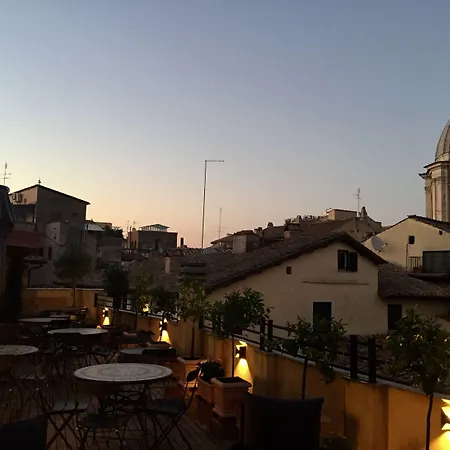 Oda ve Kahvaltı Navona Residenza De Charme 4*